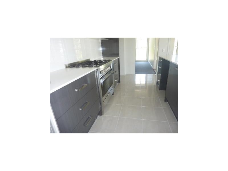 202 Grande Avenue, Springfield Lakes QLD 4300