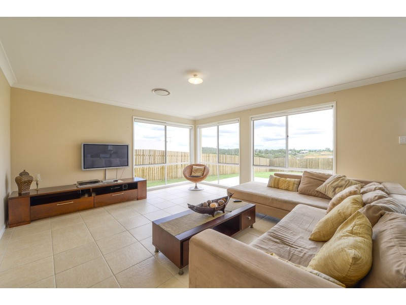 15 Opossum Circuit, Springfield Lakes QLD 4300