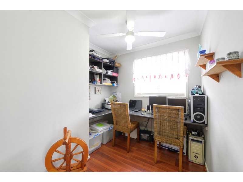 7 Hillsborough Place, Springfield Lakes QLD 4300