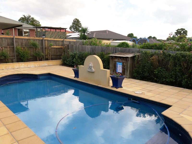 6 Bridgewater Road, Springfield QLD 4300