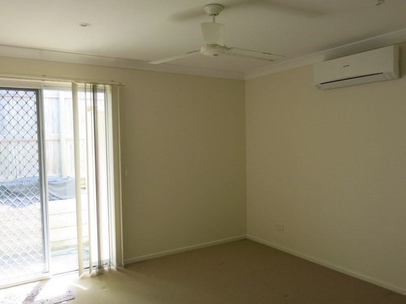 4 Freesia Close, Springfield Lakes QLD 4300