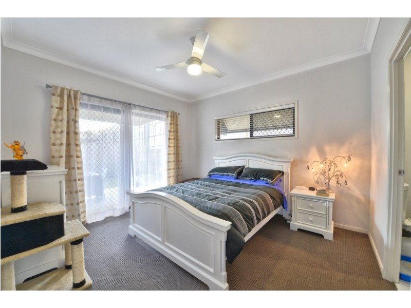 11 Violet Avenue, Springfield Lakes QLD 4300