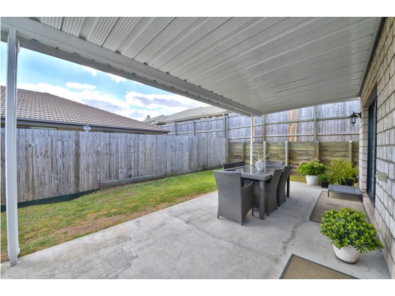 11 Violet Avenue, Springfield Lakes QLD 4300