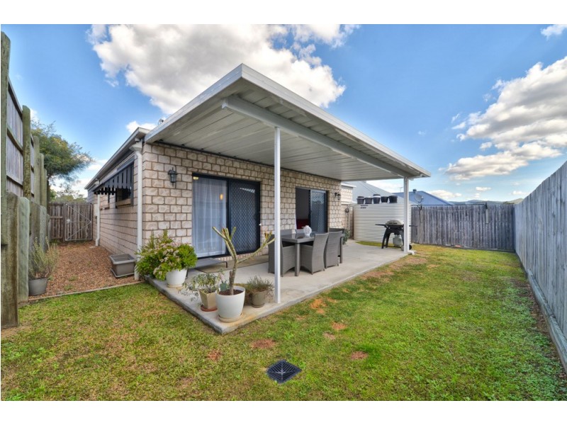 11 Violet Avenue, Springfield Lakes QLD 4300
