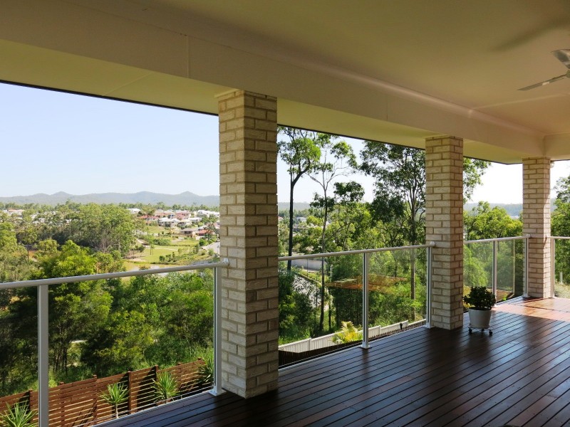 8 Aspect Terrace, Springfield Lakes QLD 4300