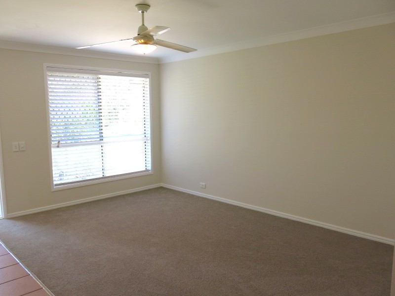 17 Ravenswood Lane, Springfield QLD 4300