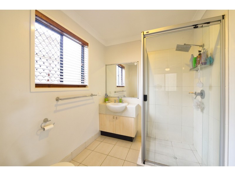 18 Moonbeam Street, Springfield Lakes QLD 4300