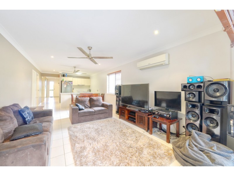 18 Moonbeam Street, Springfield Lakes QLD 4300