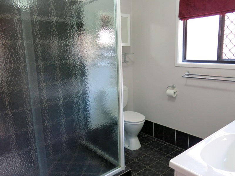 4 Labelle Street, Springfield Lakes QLD 4300