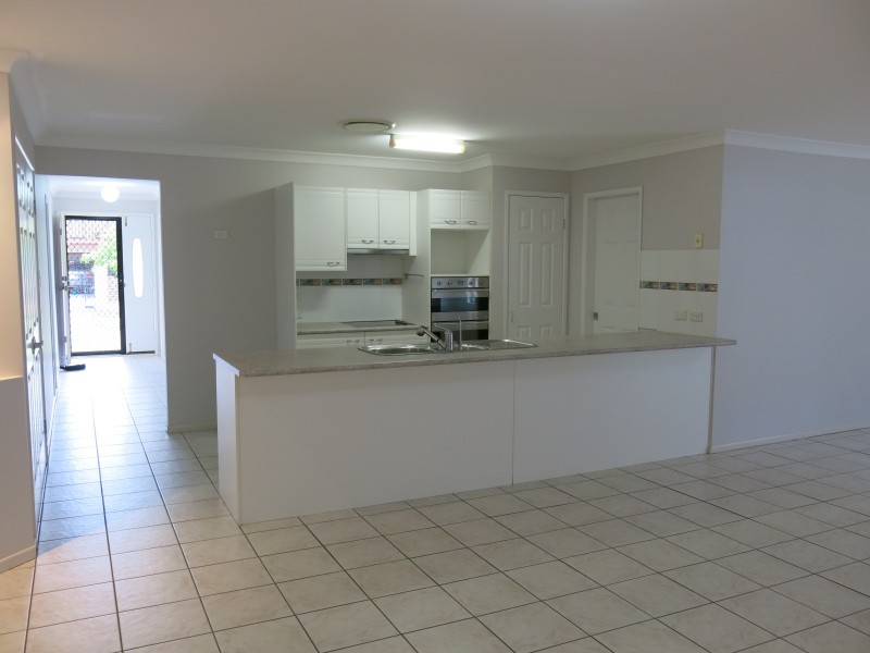 4 Labelle Street, Springfield Lakes QLD 4300