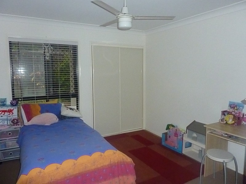 8 Greenwood Street, Springfield Lakes QLD 4300