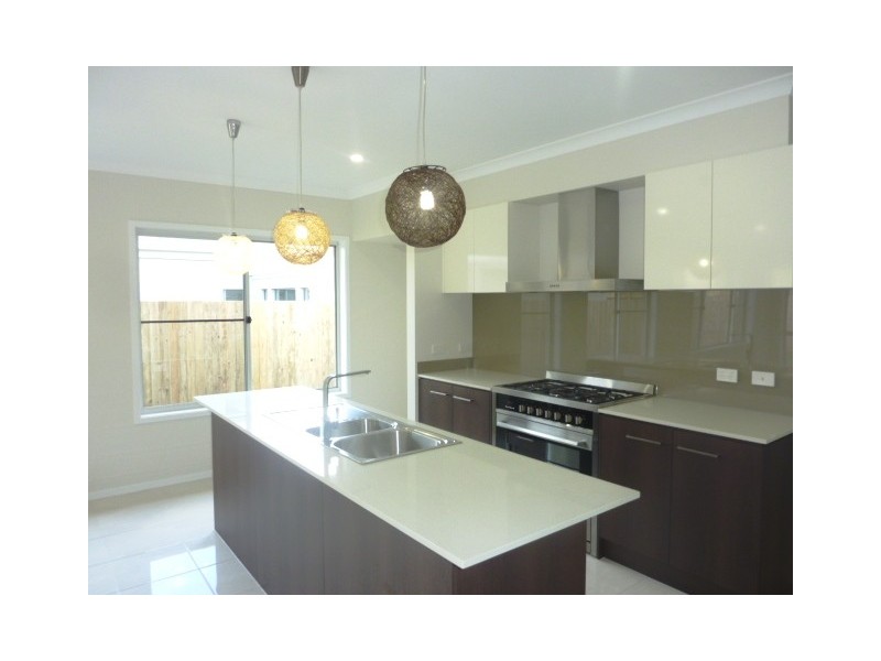 10 Hall Court, Bellbird Park QLD 4300
