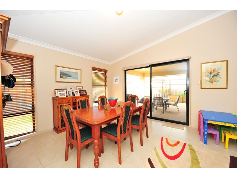 42 Neptune Street, Springfield Lakes QLD 4300