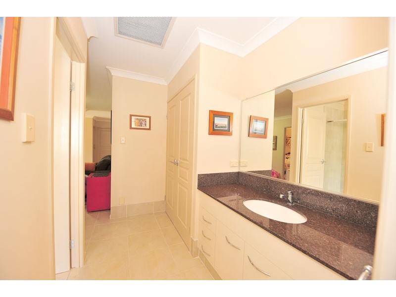 42 Neptune Street, Springfield Lakes QLD 4300