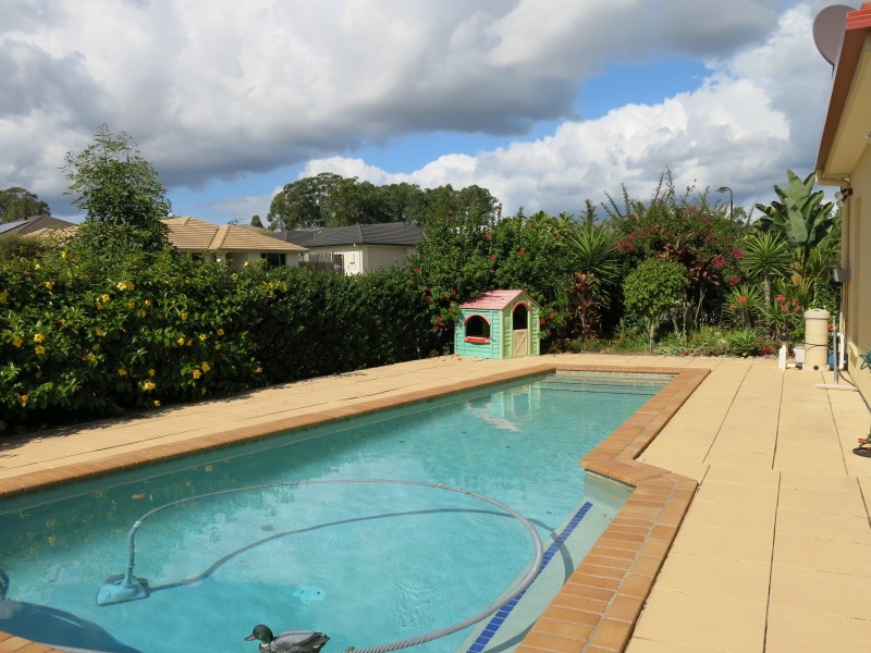 1 Carthage Street, Augustine Heights QLD 4300
