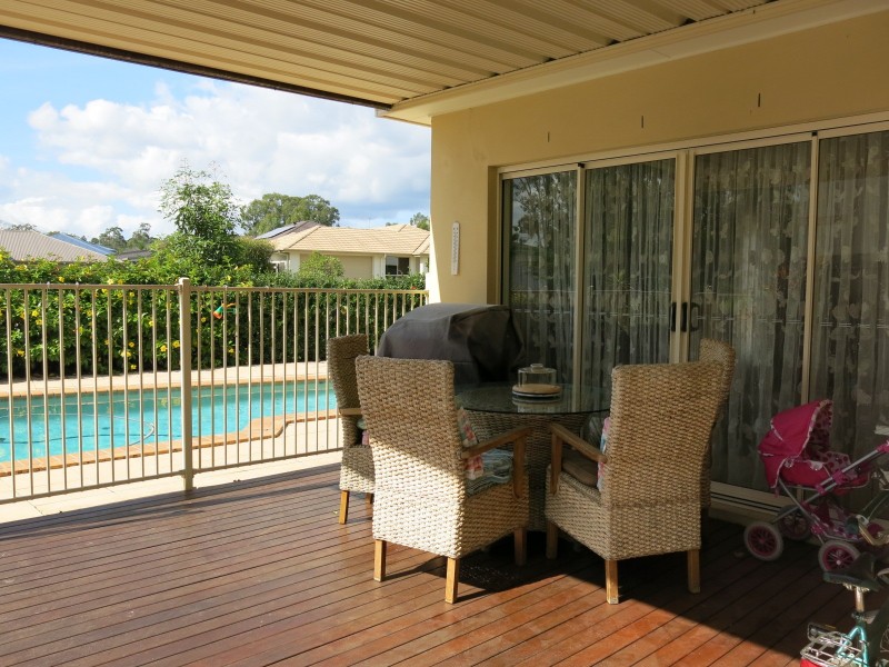 1 Carthage Street, Augustine Heights QLD 4300