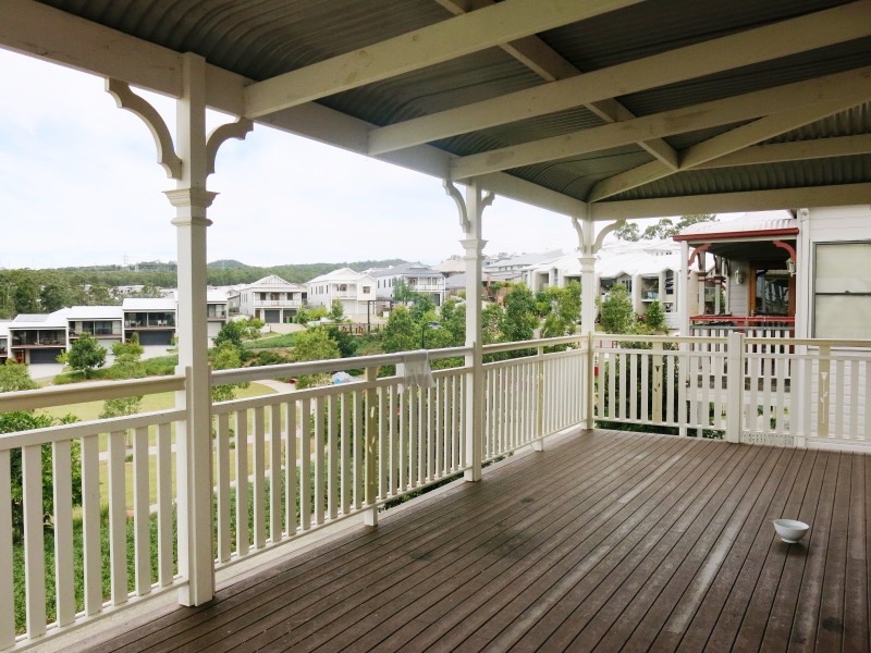 18 Brock Drive, Springfield Lakes QLD 4300