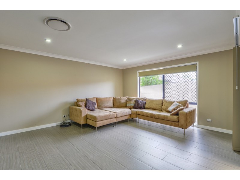 26 Jupiter Street, Springfield Lakes QLD 4300