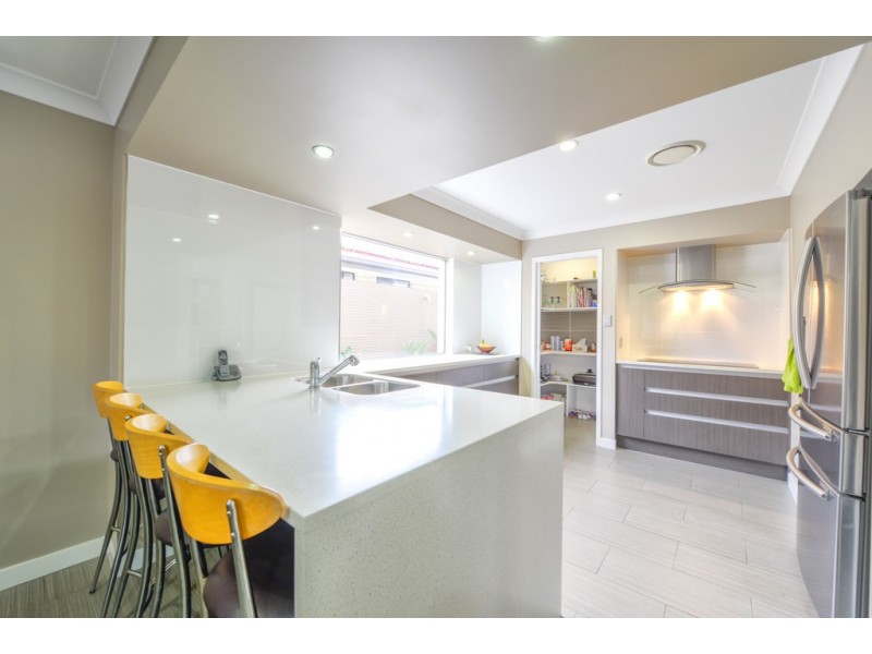 26 Jupiter Street, Springfield Lakes QLD 4300