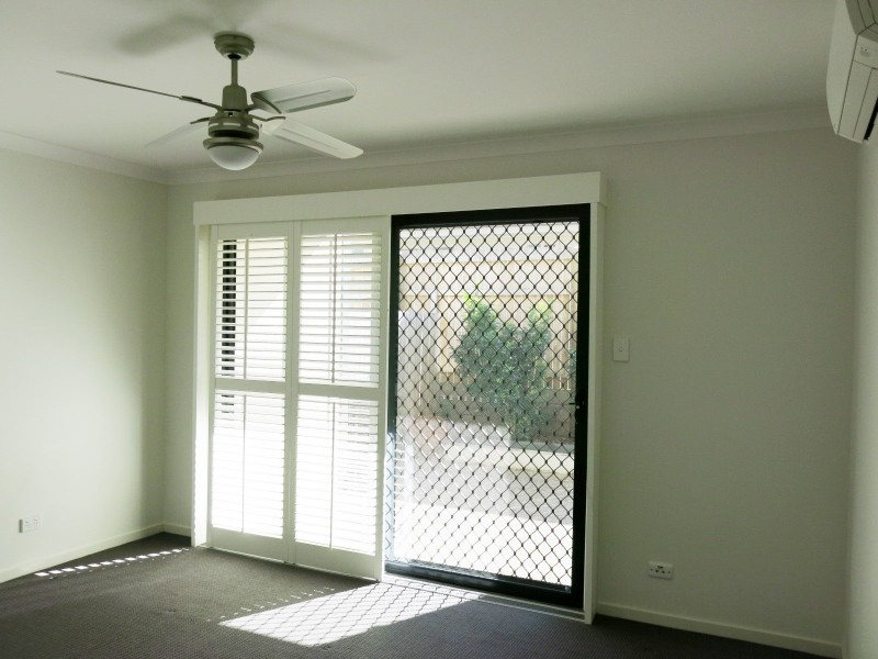 18 Glen Echo Street, Springfield Lakes QLD 4300