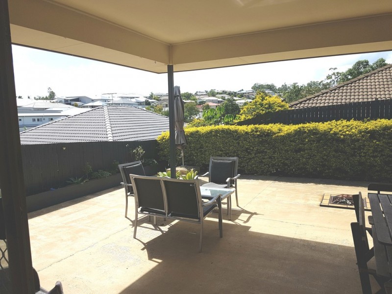 15 Horizon Drive, Springfield Lakes QLD 4300