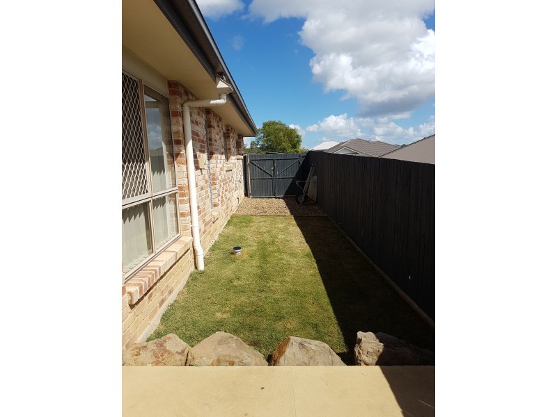 15 Horizon Drive, Springfield Lakes QLD 4300