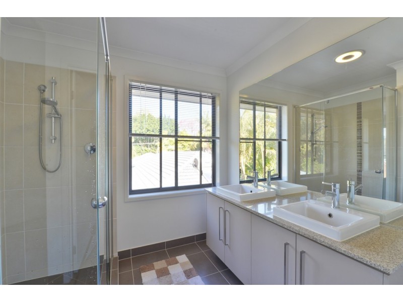 21 Laloki St, Camira QLD 4300