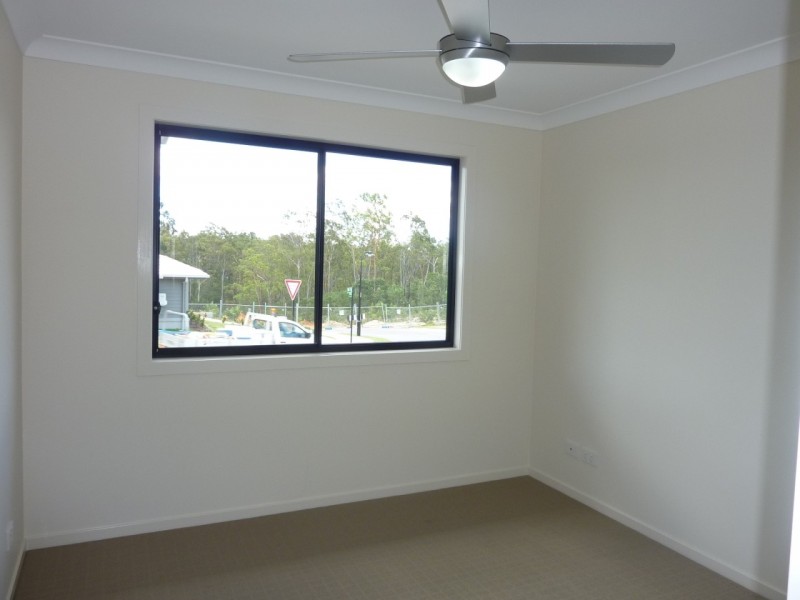28 Brock Drive, Springfield Lakes QLD 4300