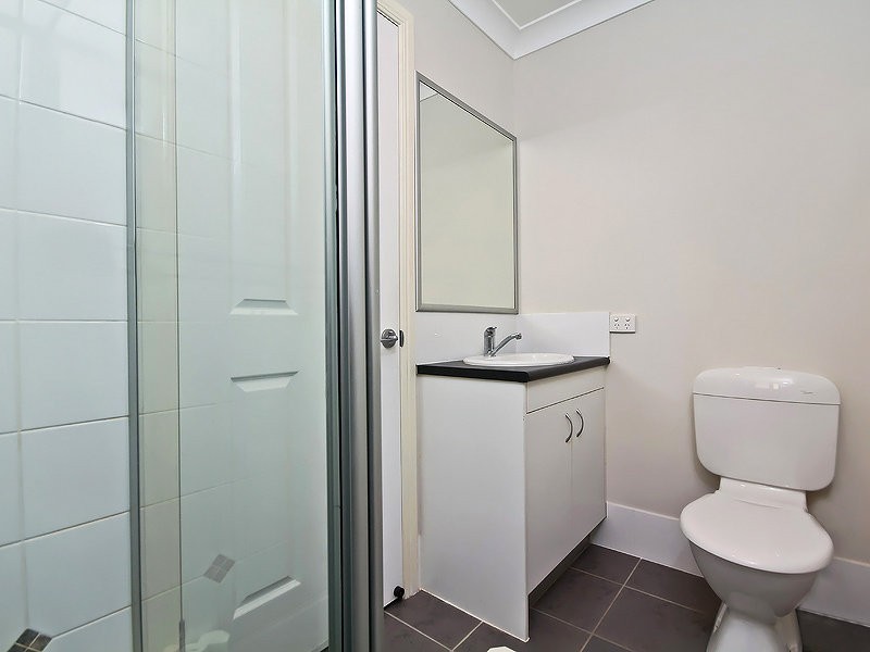 24 Esperence Crescent, Springfield Lakes QLD 4300
