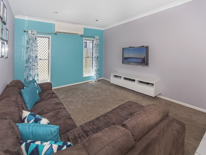 4 Riverine Drive, Springfield Lakes QLD 4300