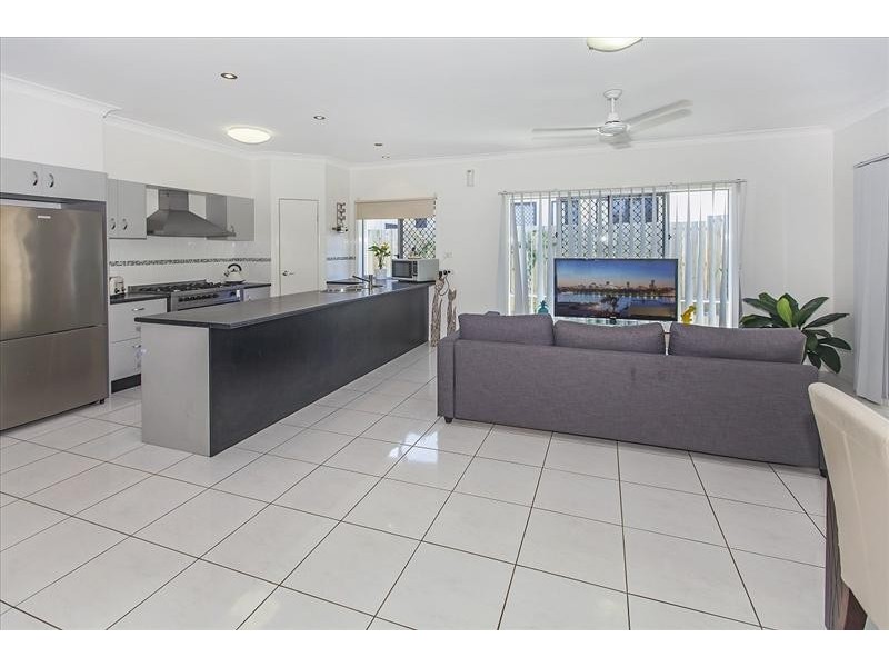 4 Riverine Drive, Springfield Lakes QLD 4300