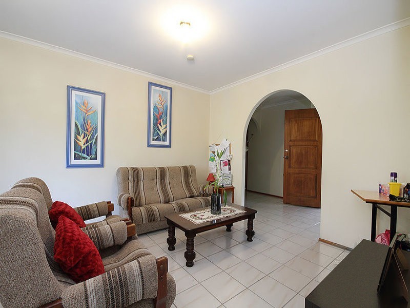 1 Yarrow Court, Redbank Plains QLD 4301