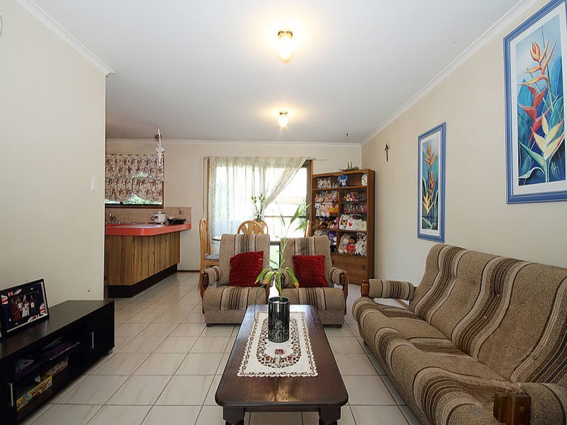 1 Yarrow Court, Redbank Plains QLD 4301