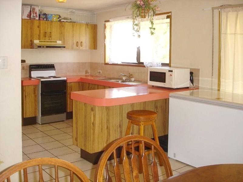 1 Yarrow Court, Redbank Plains QLD 4301