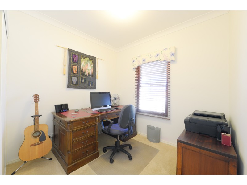 20 Lavender Street, Springfield Lakes QLD 4300