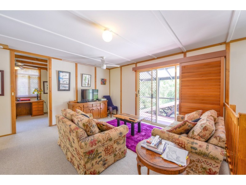 42 Woodlands Avenue, Camira QLD 4300