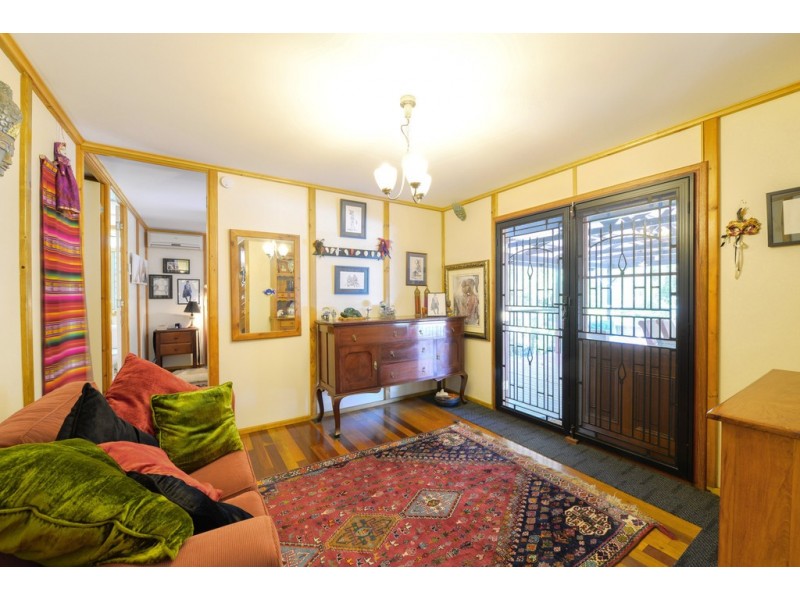 42 Woodlands Avenue, Camira QLD 4300