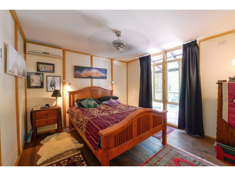 42 Woodlands Avenue, Camira QLD 4300