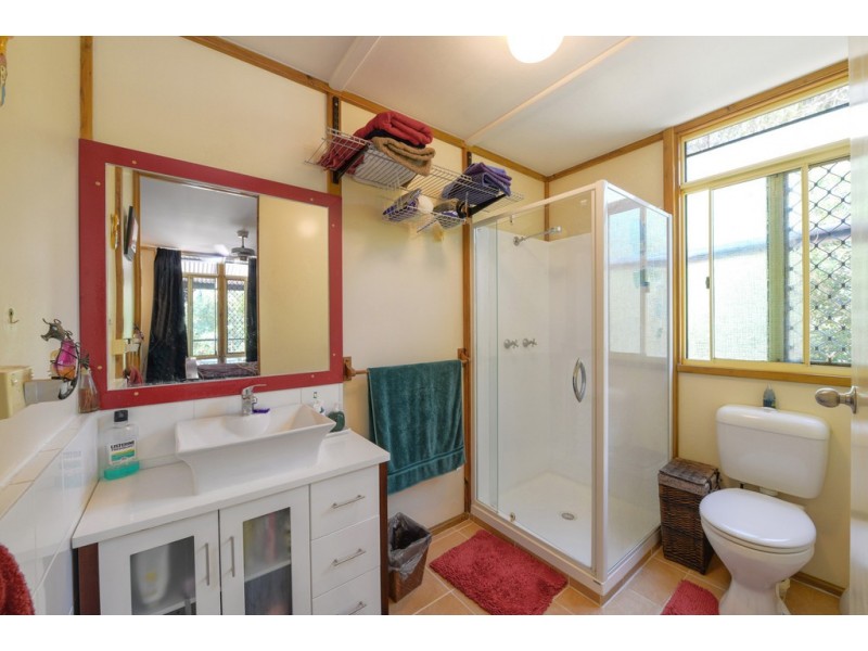 42 Woodlands Avenue, Camira QLD 4300