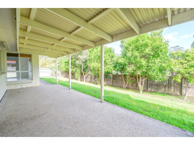 1 Harriet Court, Springfield Lakes QLD 4300