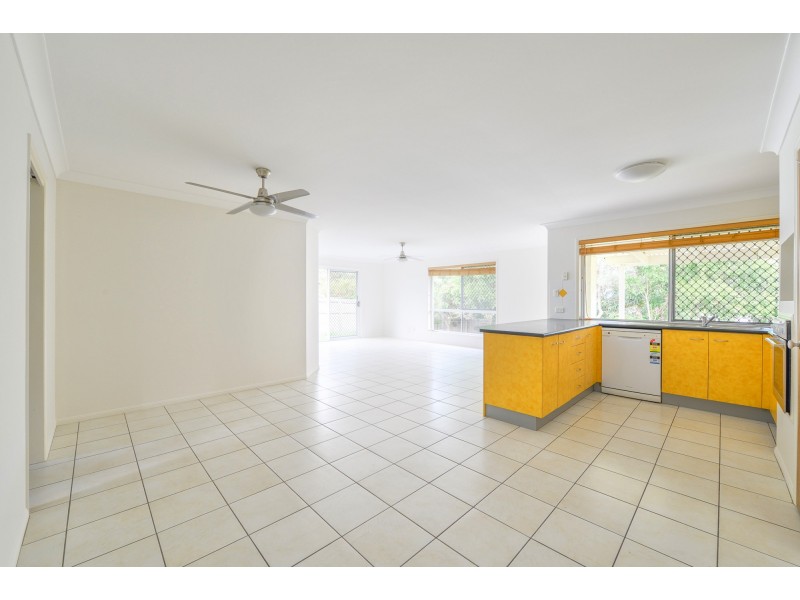 1 Harriet Court, Springfield Lakes QLD 4300