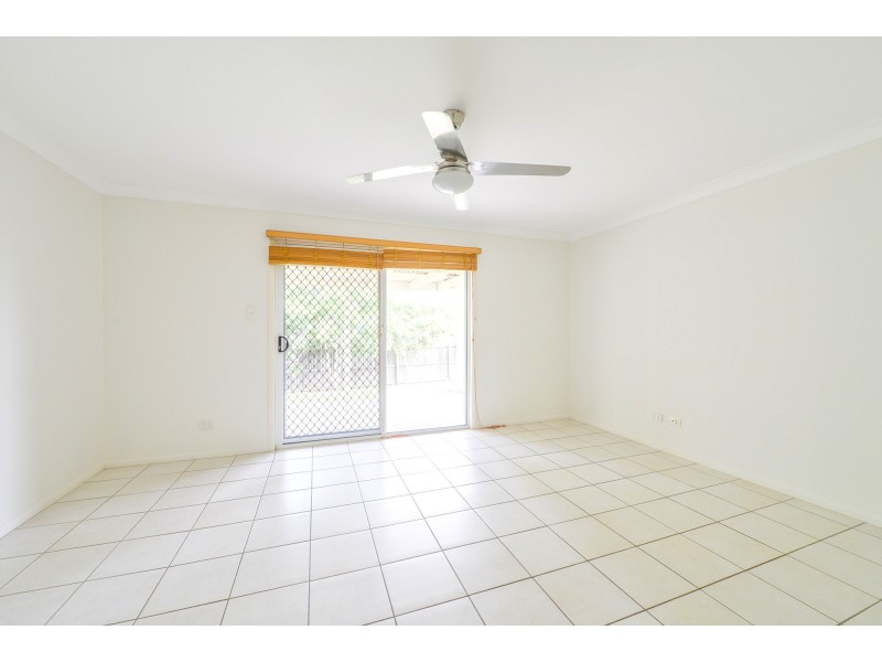 1 Harriet Court, Springfield Lakes QLD 4300