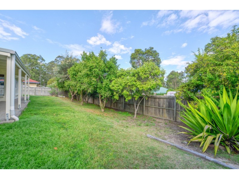 1 Harriet Court, Springfield Lakes QLD 4300