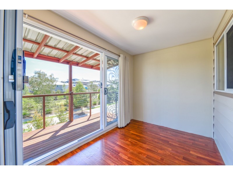 8 Mist Lane, Springfield Lakes QLD 4300