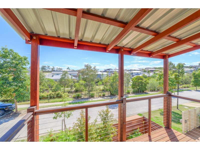 8 Mist Lane, Springfield Lakes QLD 4300