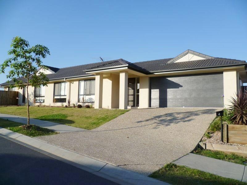 4 Hillsborough Place, Springfield Lakes QLD 4300
