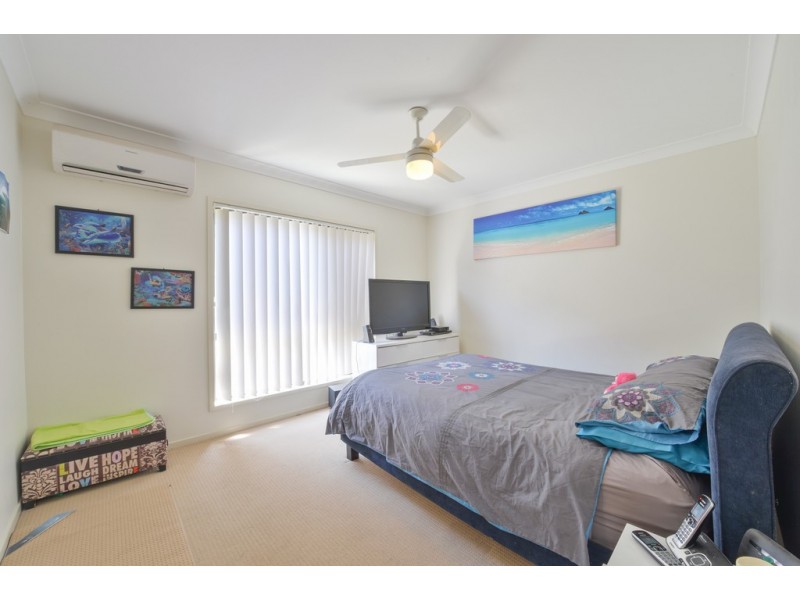 43 Shallow Bay Drive, Springfield Lakes QLD 4300
