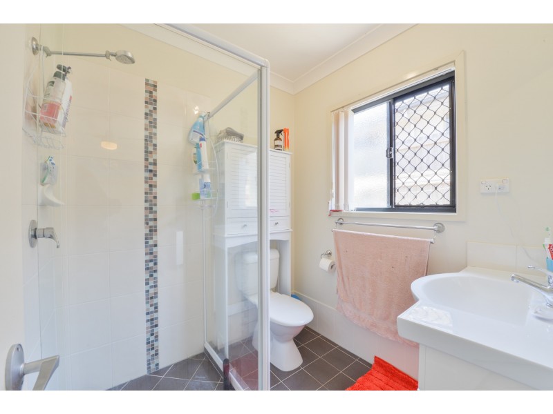 43 Shallow Bay Drive, Springfield Lakes QLD 4300