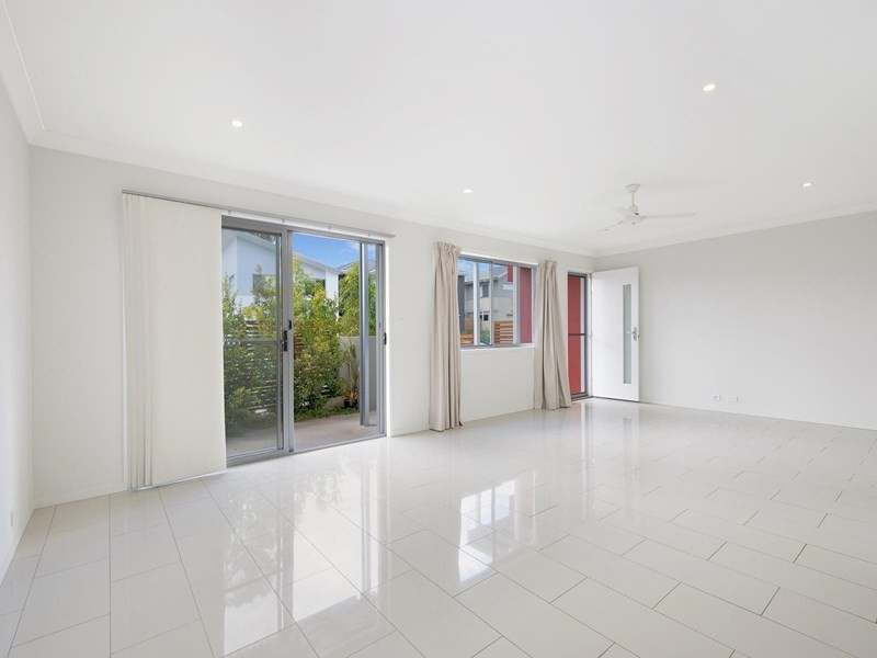 33 Tall Woods Court, Brookwater QLD 4300