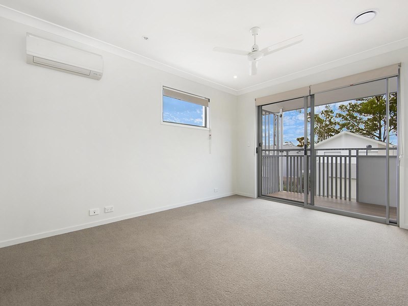 33 Tall Woods Court, Brookwater QLD 4300